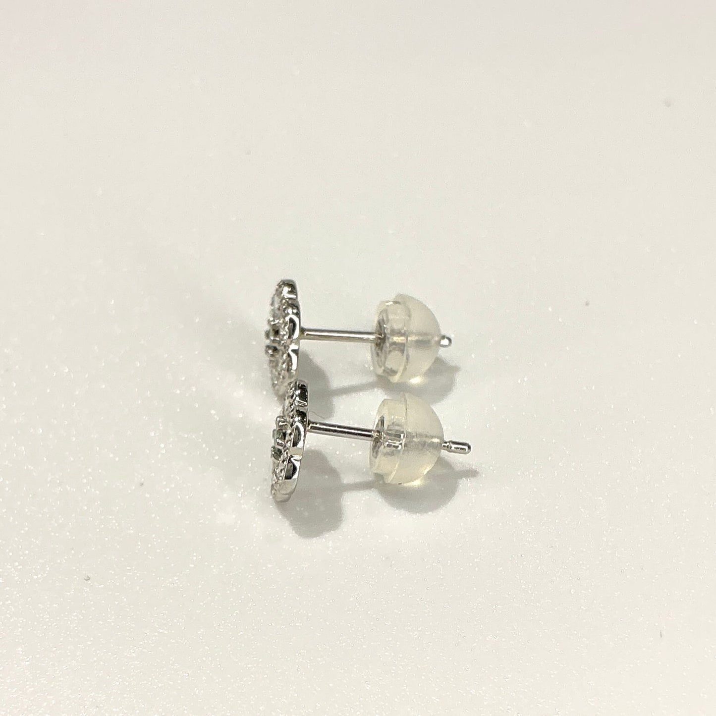 Ptアレキサンドライトピアス